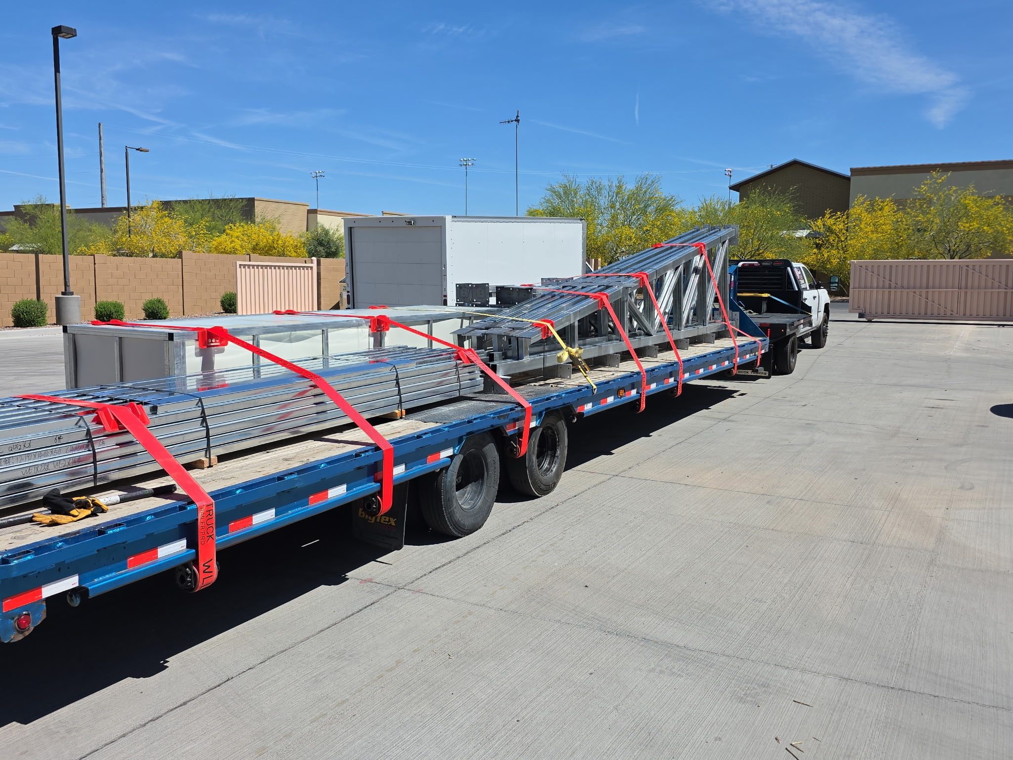 Steel structural members on gooseneck trailer